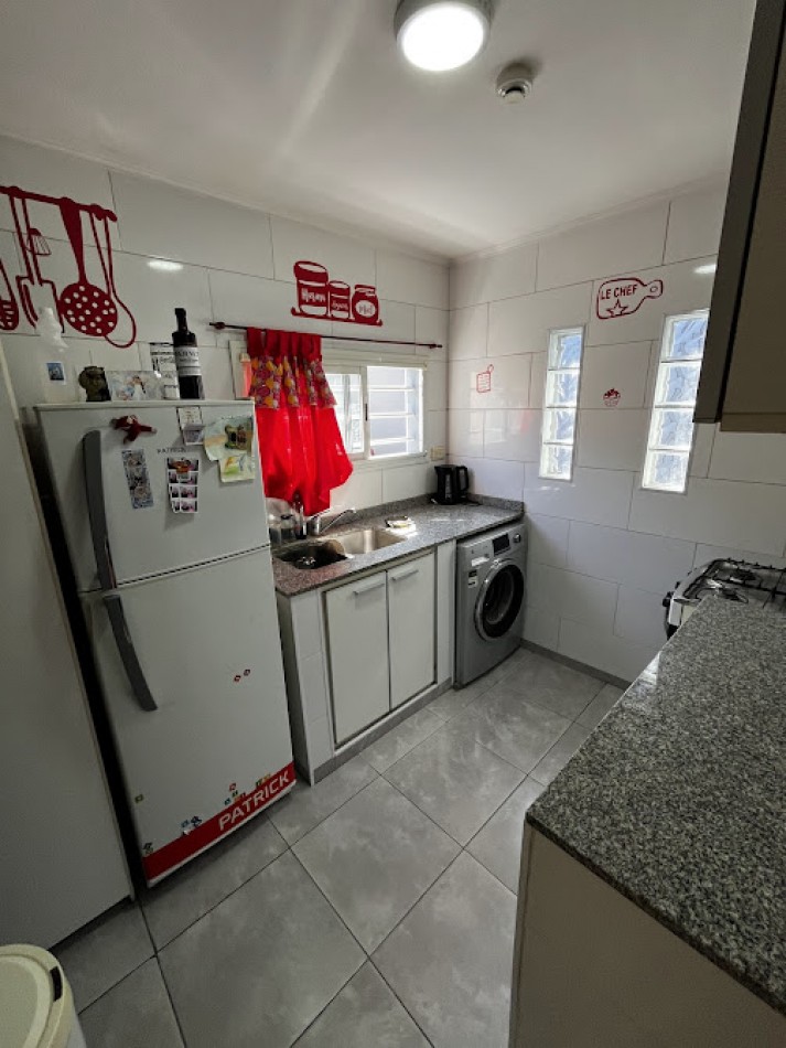 Casa Moderna de 3 Ambientes con Garage Pasante y Patio amplio