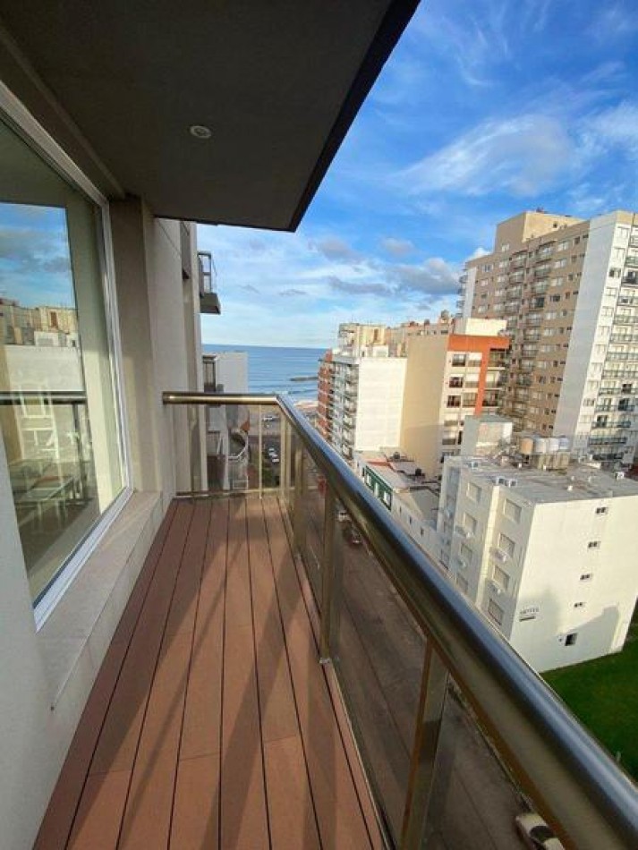 Departamento Vista al mar de tres ambientes con balcon y cochera - La Perla - Mar del Plata