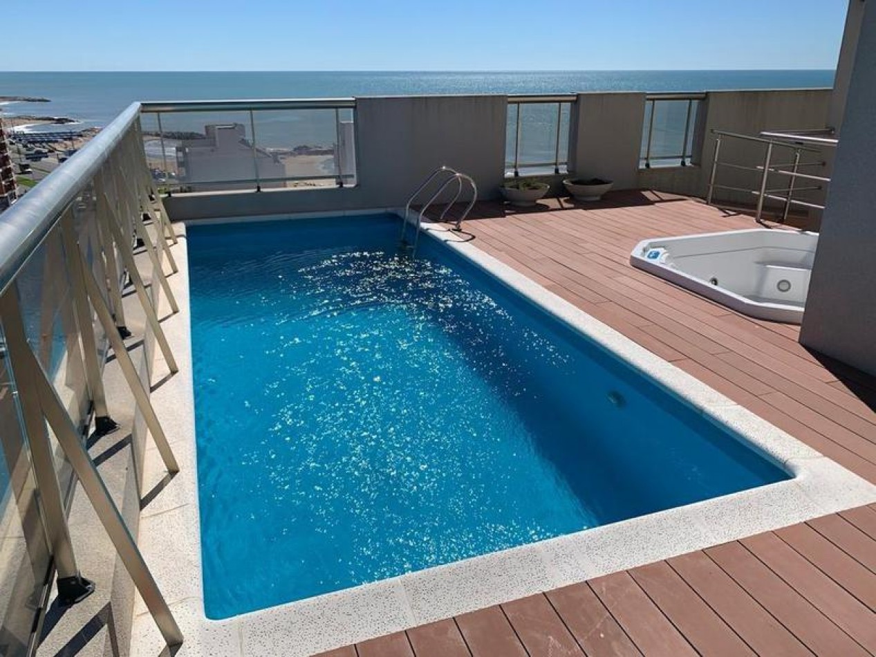 Departamento Vista al mar de tres ambientes con balcon y cochera - La Perla - Mar del Plata