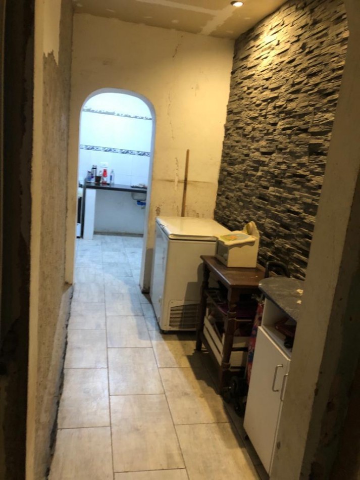 Casa de 4 Ambientes con Parque de 430 mt2 y Quincho 