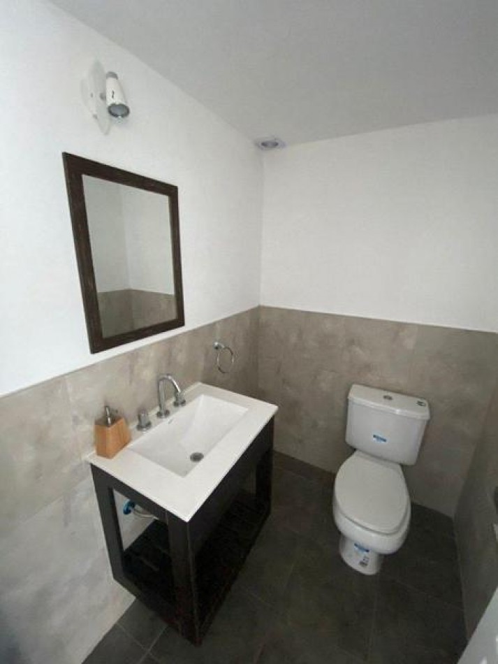 Semipiso de 2 ambientes a estrenar con vista al mar. Zona norte