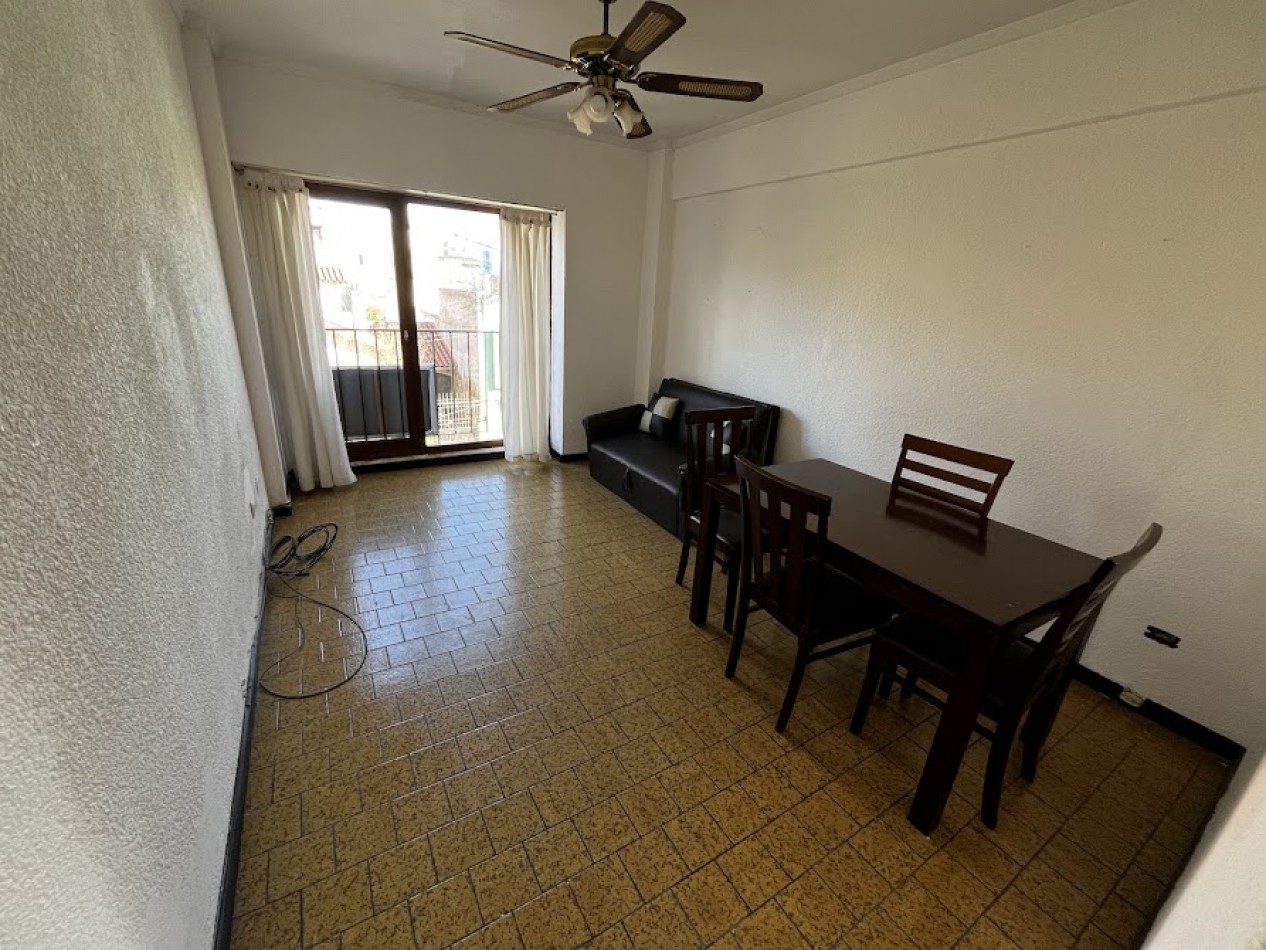 Departamento 2 amb al frente con balcon - La perla