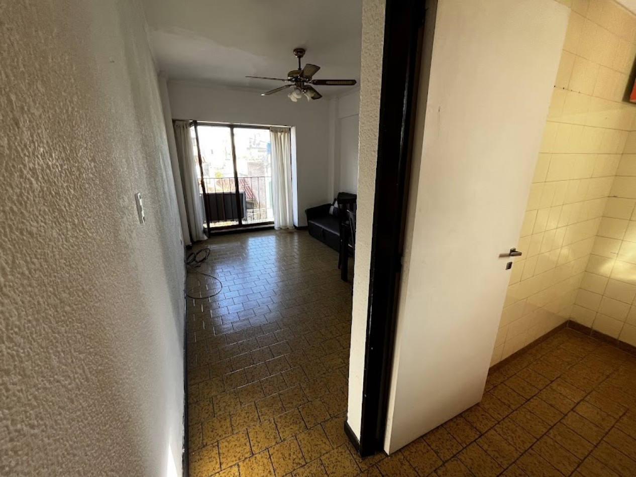 Departamento 2 amb al frente con balcon - La perla