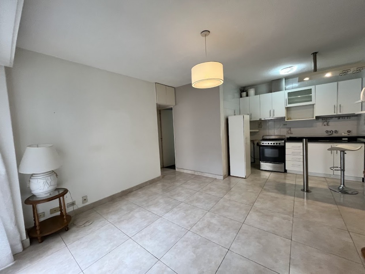 Venta Departamento 3 Amb. en Cordoba y Peatonal - Ideal Renta - Muy Buen Estado