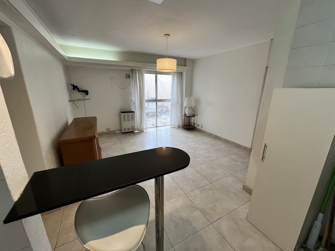 Venta Departamento 3 Amb. en Cordoba y Peatonal - Ideal Renta - Muy Buen Estado