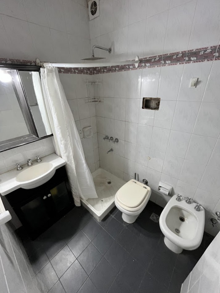 Venta Departamento 3 Amb. en Cordoba y Peatonal - Ideal Renta - Muy Buen Estado