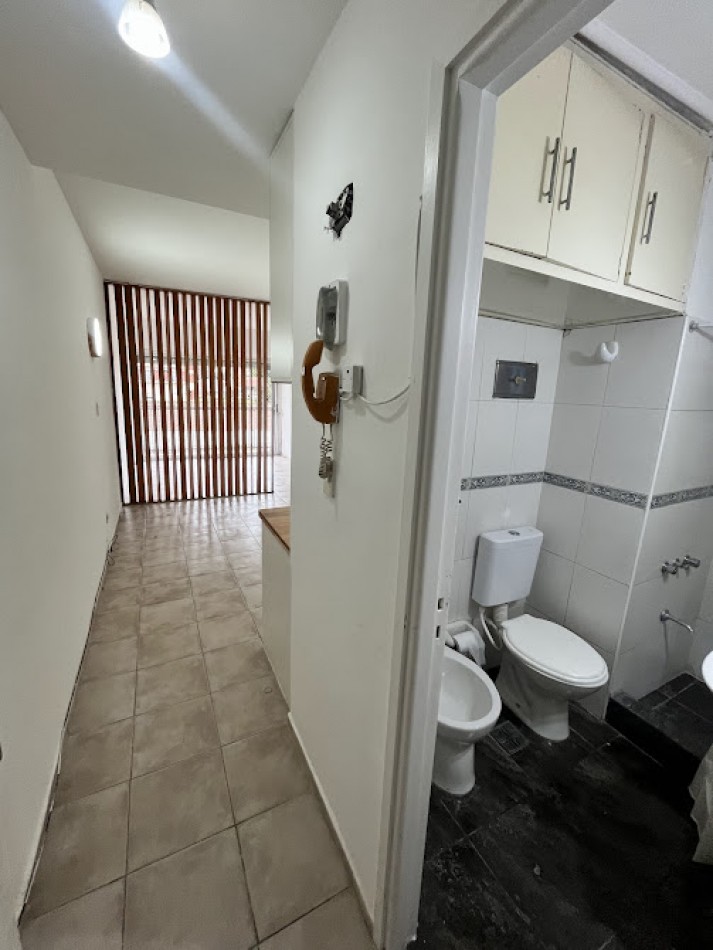 Alquiler Departamento 1 Ambiente con Balcon - Guemes