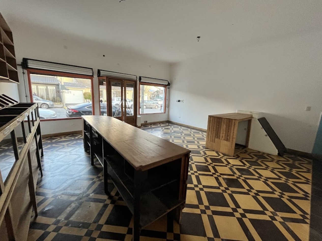 Alquiler de local comercial   -Loma de Stella Maris 