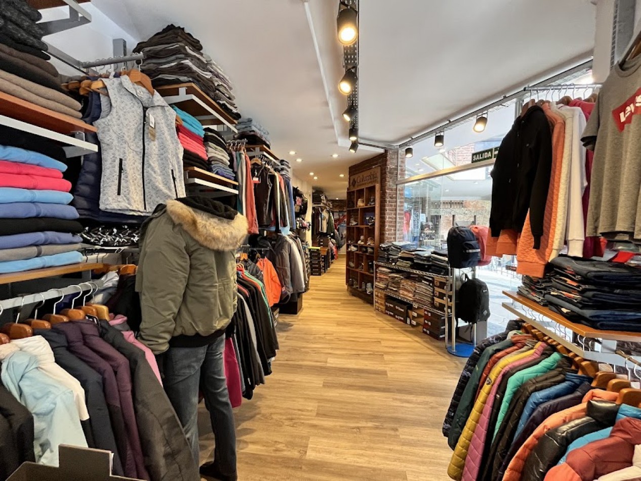 ALQUILER Local en Alem, zona gastronomica y de diseño