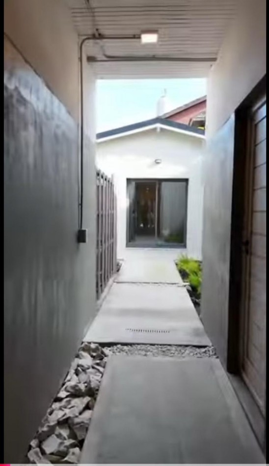 PH 2 amb. moderno con patio, sin expensas y detalles de categoria en La Perla.