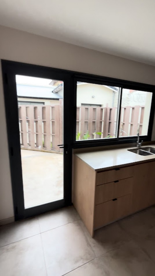 PH a Estrenar 2 Ambientes al Frente - Diseño Moderno y Excelentes Materiales