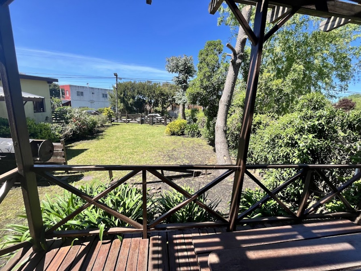 Venta en block - Dos cabañas a metros del mar en Acantilados