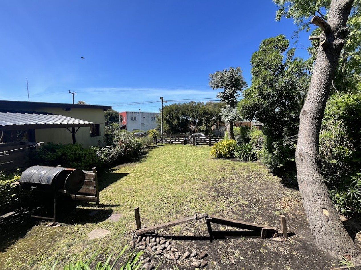 Venta en block - Dos cabañas a metros del mar en Acantilados