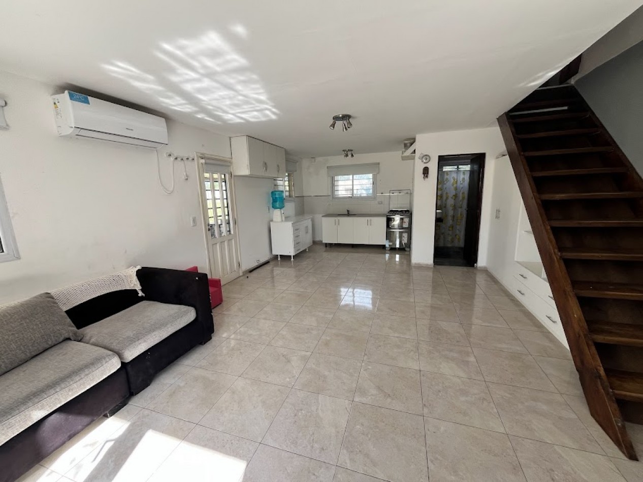 Casa moderna con amplios espacios y excelentes vistas en La Caleta