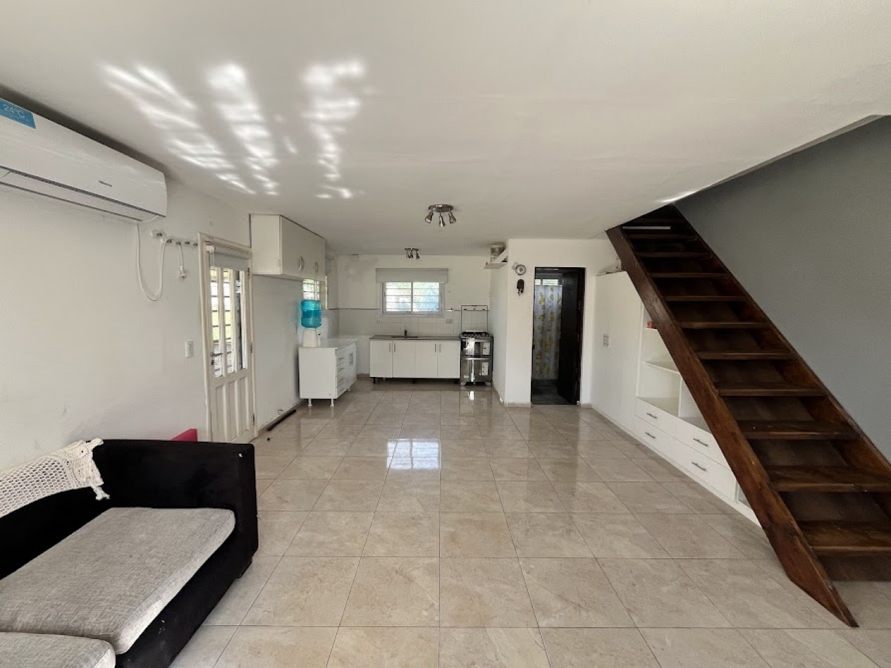 Casa moderna con amplios espacios y excelentes vistas en La Caleta