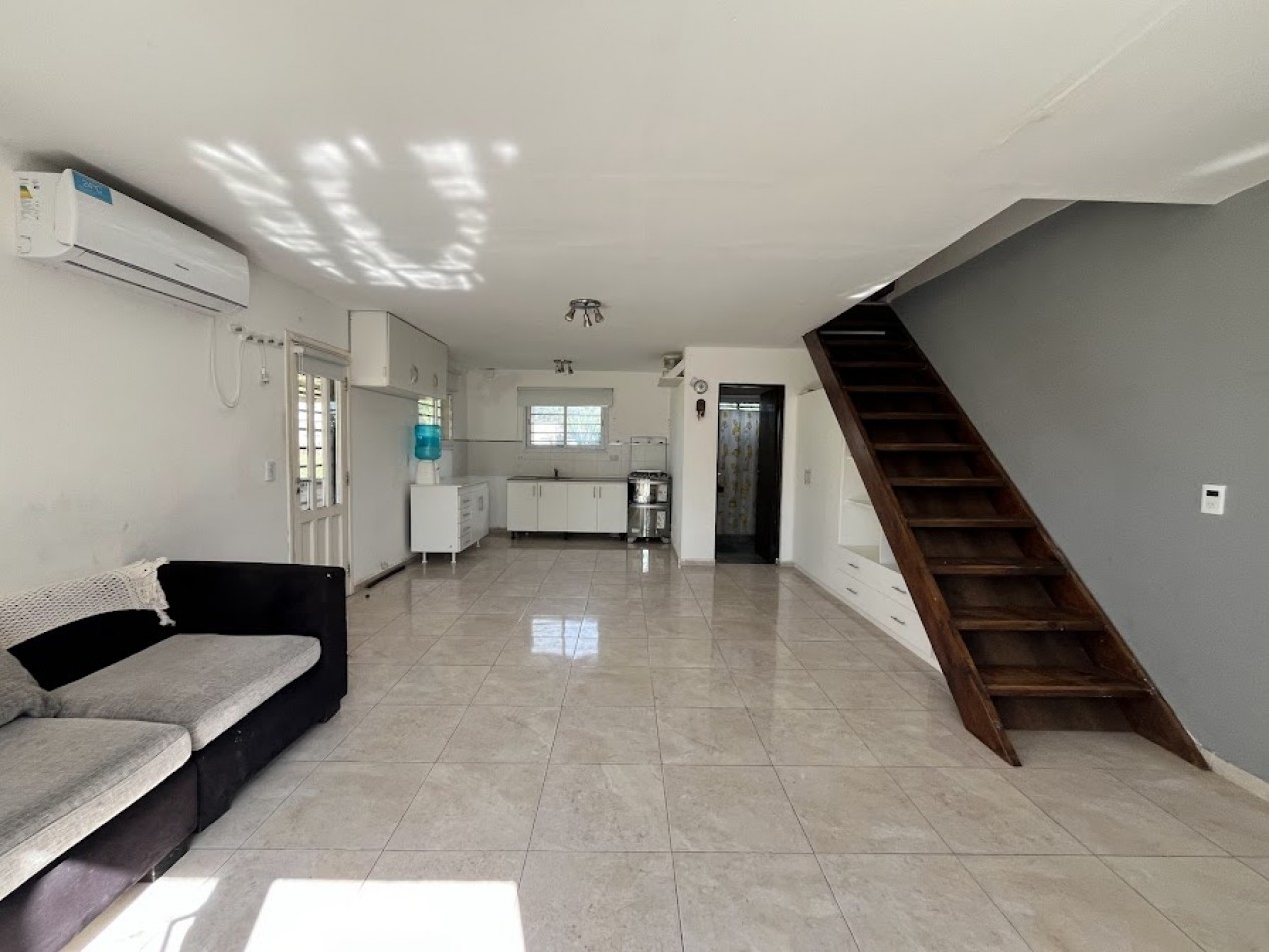 Casa moderna con amplios espacios y excelentes vistas en La Caleta