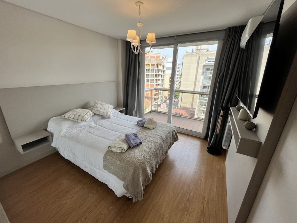 Departamento 2 ambientes de categoria con vista al mar, amoblado, cochera y baulera - Edificio Cronos