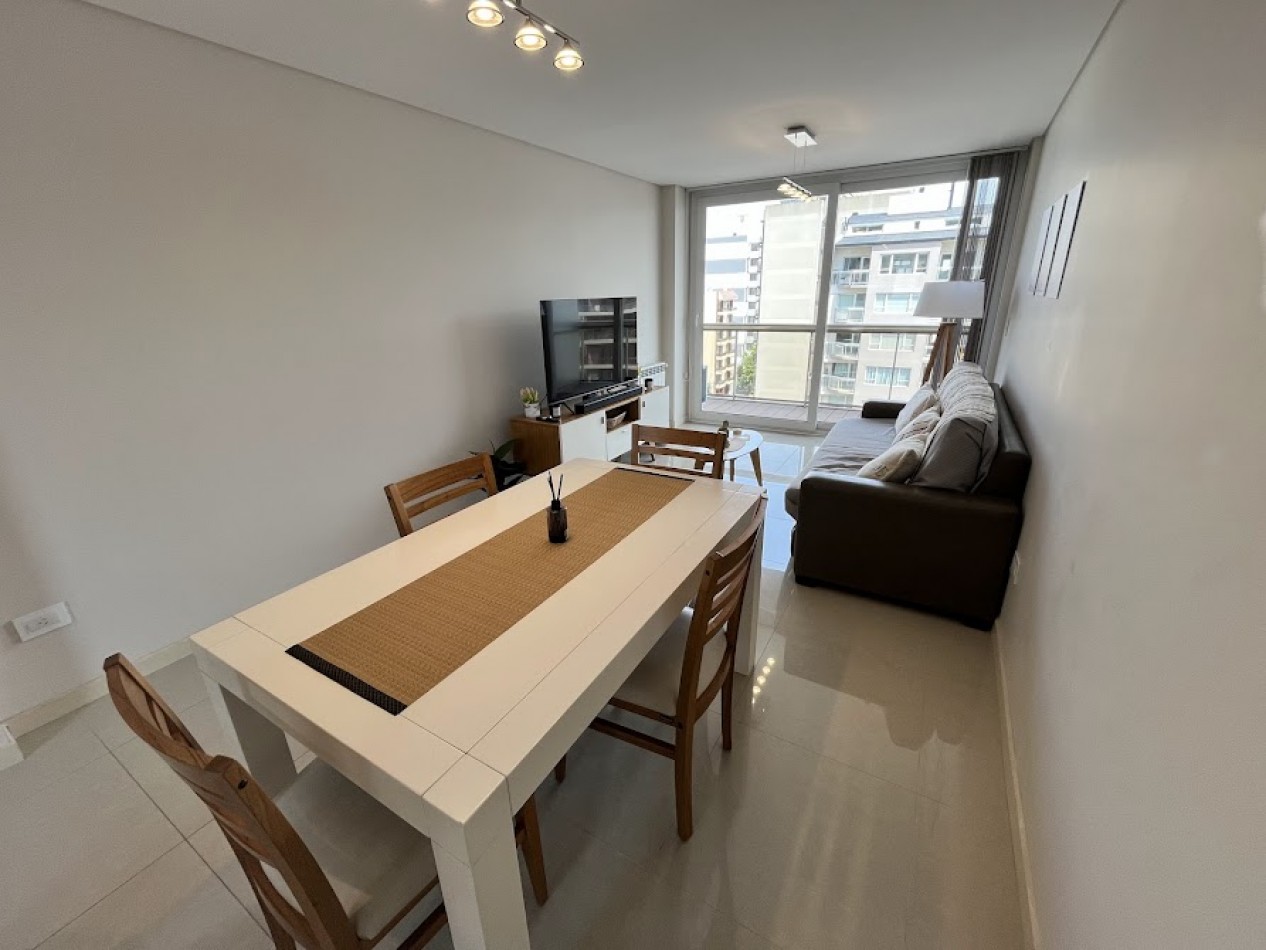 Departamento 2 ambientes de categoria con vista al mar, amoblado, cochera y baulera - Edificio Cronos