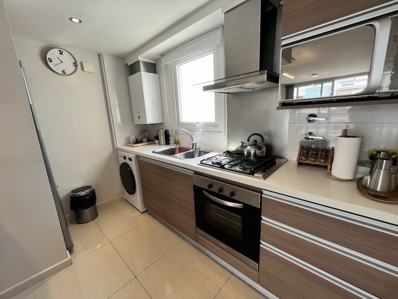 Departamento 2 ambientes de categoria con vista al mar, amoblado, cochera y baulera - Edificio Cronos