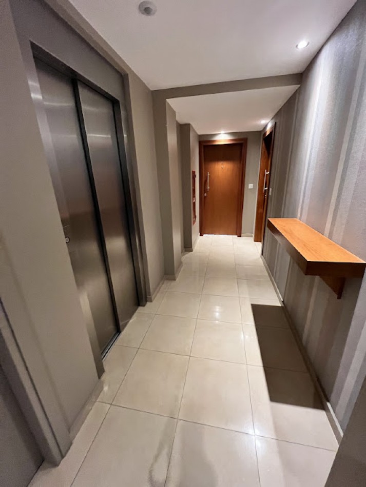 Departamento 2 ambientes de categoria con vista al mar, amoblado, cochera y baulera - Edificio Cronos