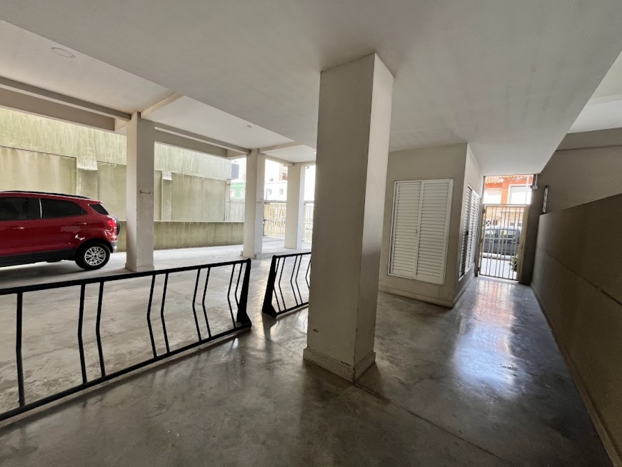 Departamento 2 ambientes de categoria con vista al mar, amoblado, cochera y baulera - Edificio Cronos