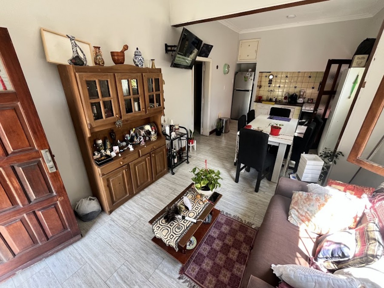 Casa de 3 Ambientes con Garaje Doble, Quincho y Patio - A 100 mts de Av. Luro