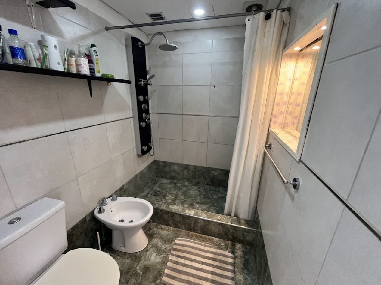 Amplio 4 ambientes con cochera, super luminoso y vistas panoramicas - 100 m² reciclado