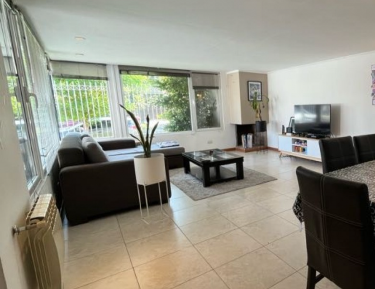 CHALET DE CATEGORIA 5 AMBIENTES CON PARQUE, PISCINA CLIMATIZADA Y TERRAZA - BARRIO CONSTITUCION