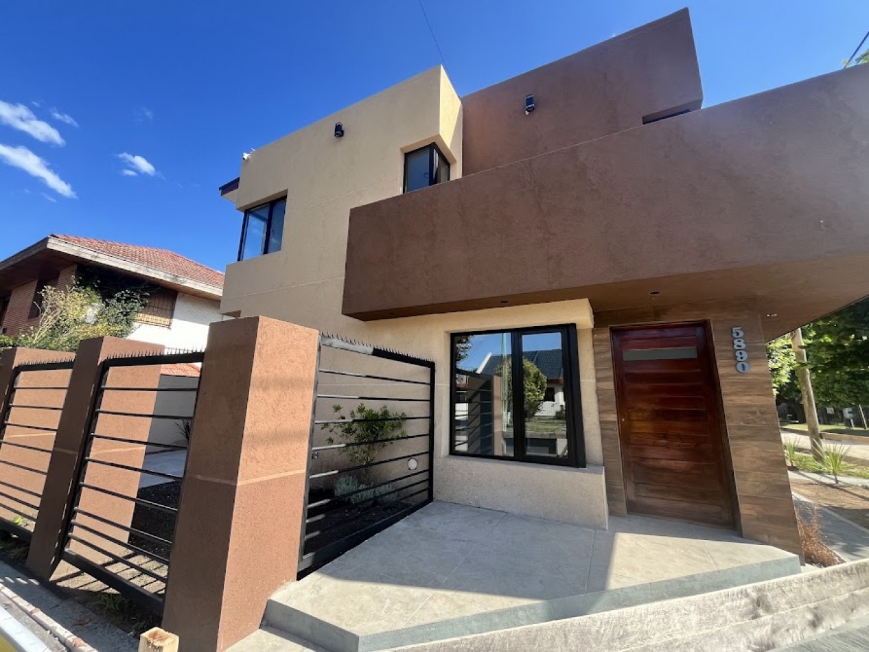 Duplex de 4 ambientes en Barrio Los Pinares - Diseño moderno y domotica APTO CREDITO