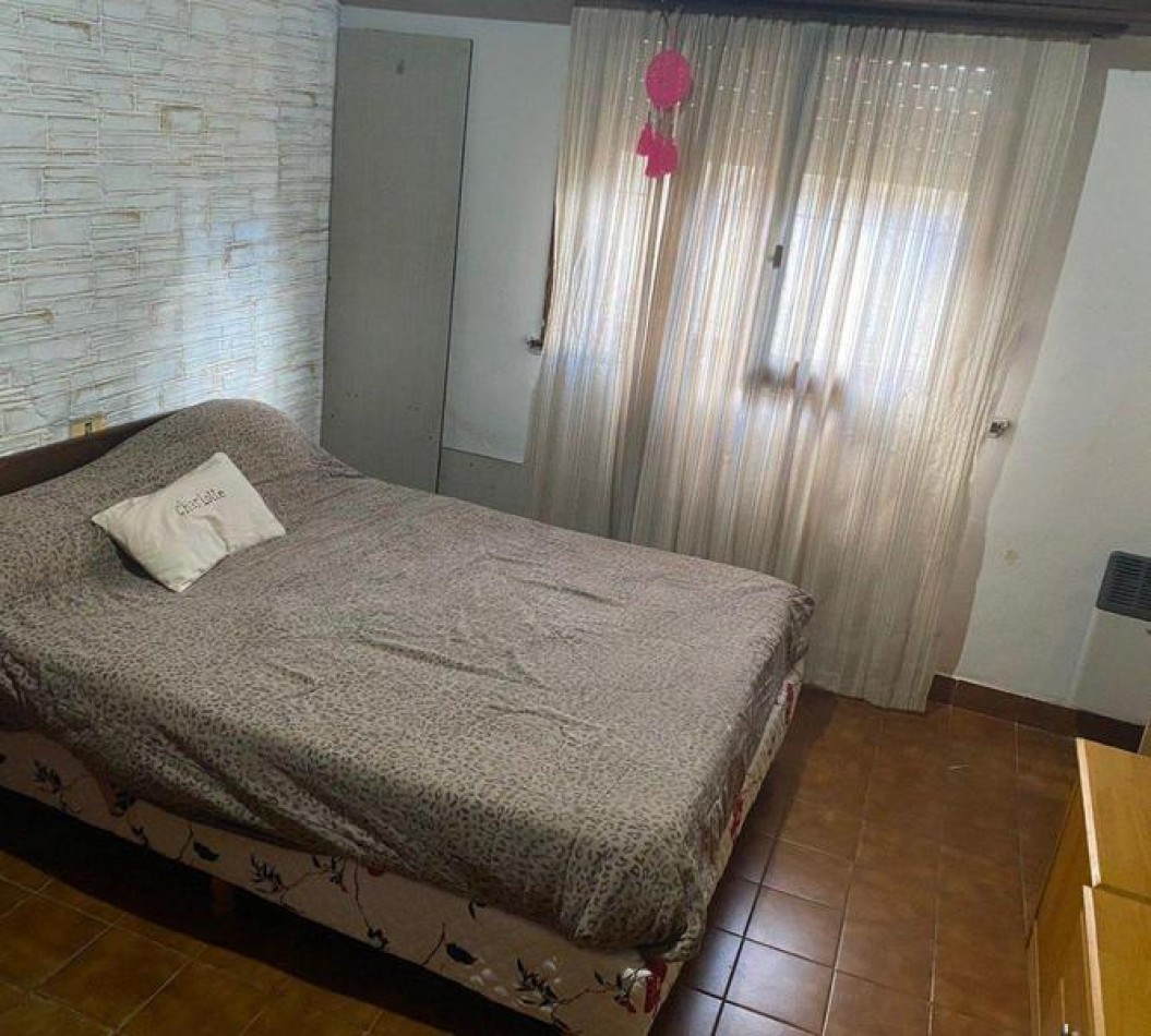 Dos viviendas en una, en esquina, ideal multifamiliar o inversion