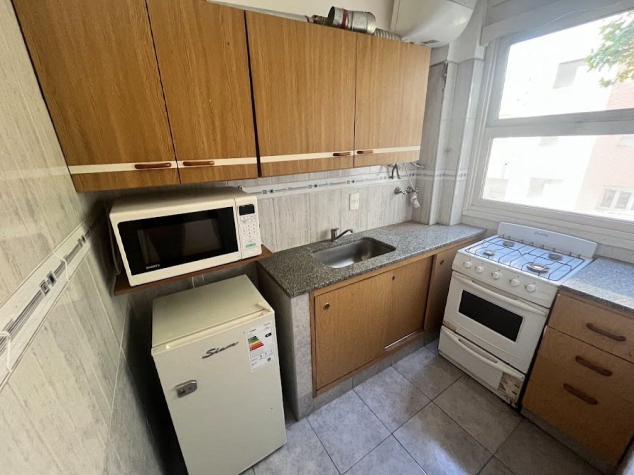 Alquiler Marzo /Diciembre - Departamento 2 ambientes - Zona centrica