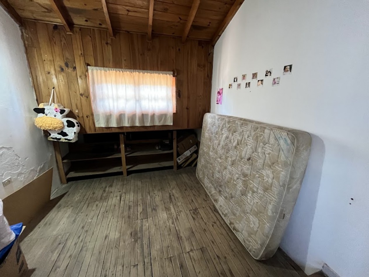 CASA 4 AMBIENTES CON PARQUE Y DEPARTAMENTO EN PLANTA ALTA -APTO CREDITO