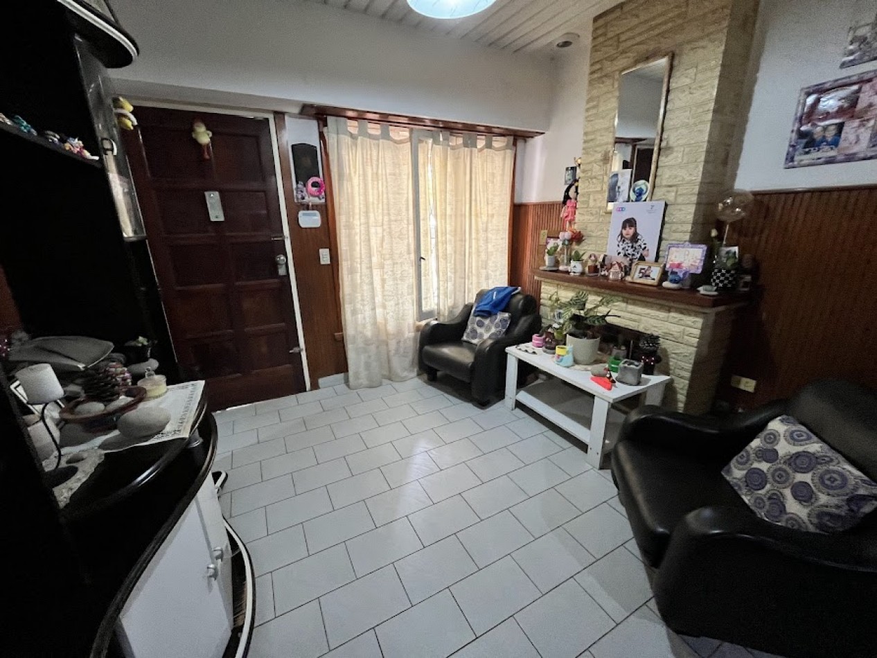 CASA 4 AMBIENTES CON PARQUE Y DEPARTAMENTO EN PLANTA ALTA -APTO CREDITO