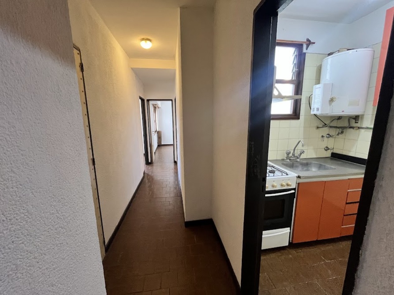 Alquiler 24 meses Dep. 3 ambientes al frente - Muy luminoso y de amplias dimensiones-La Perla