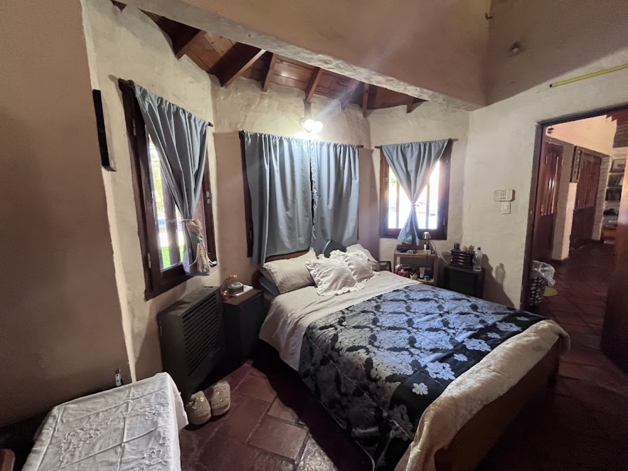 Venta Chalet 5 ambientes sobre lote de 900 m²  Colinas de Peralta Ramos APTO CREDITO