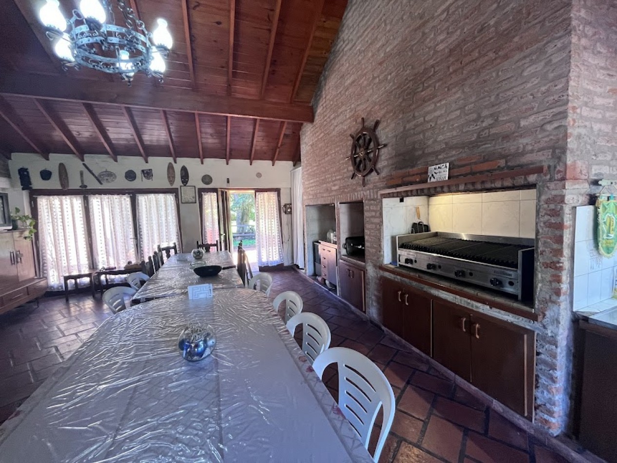 Venta Chalet 5 ambientes sobre lote de 900 m²  Colinas de Peralta Ramos APTO CREDITO