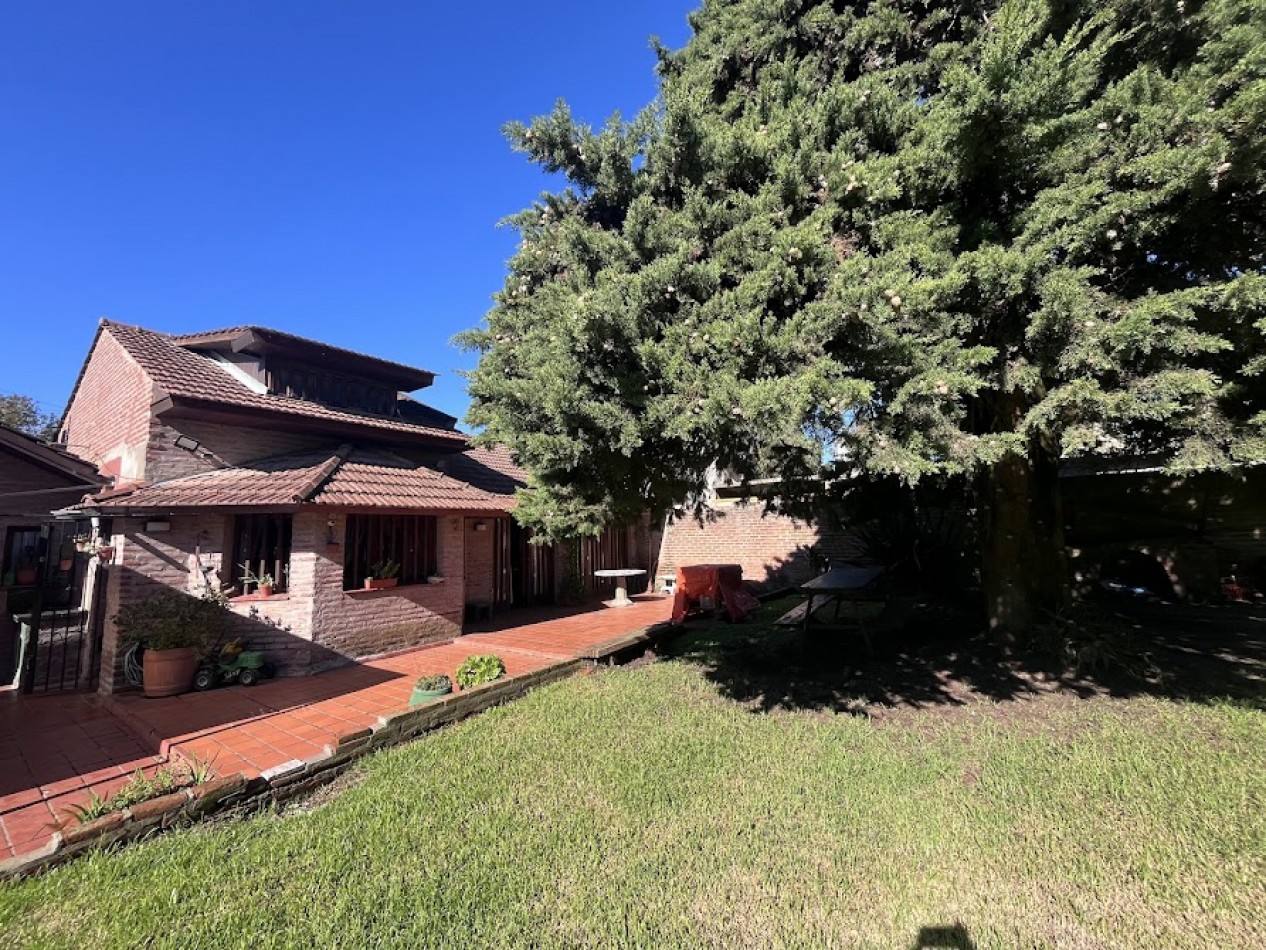 Venta Chalet 5 ambientes sobre lote de 900 m²  Colinas de Peralta Ramos APTO CREDITO