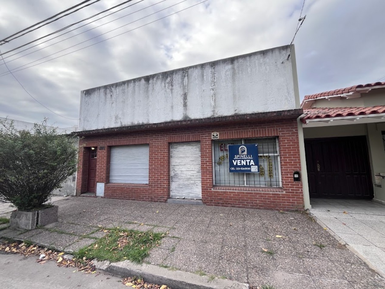 Venta casa  4 ambientes con local al Frente -Chauvin APTO CREDITO
