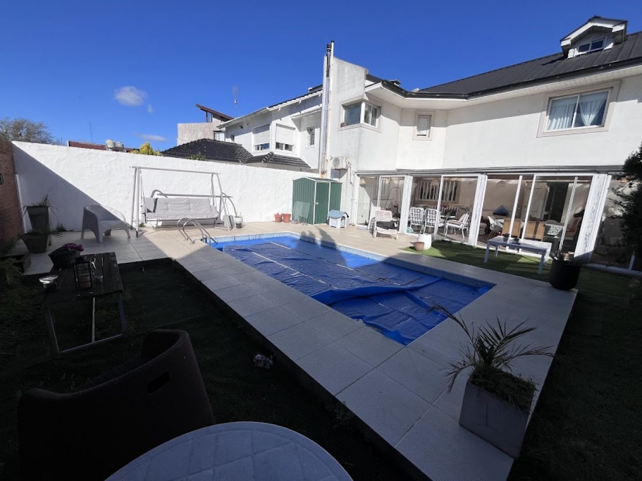 Excelente Chalet 5 Ambientes en Constitucion - Apto Credito