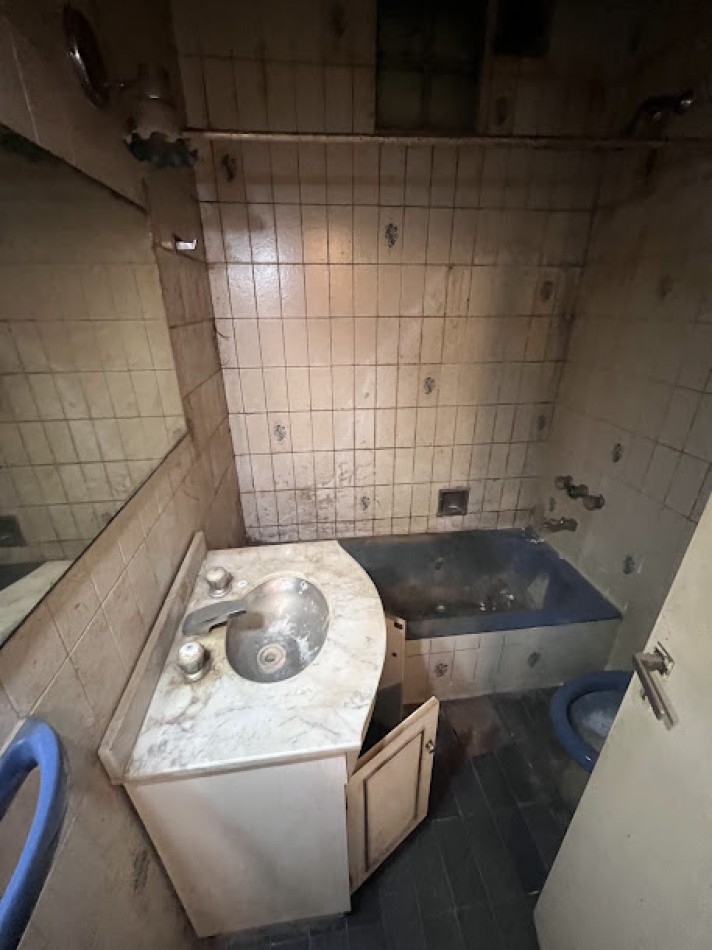 CHALET 3 AMBIENTES SOBRE LOTE DE 242 m² - BARRIO CONSTITUCION 