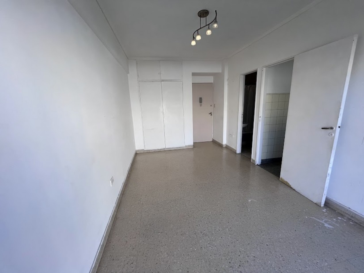 Alquiler 24 meses - Monoambiente en Guemes al frente
