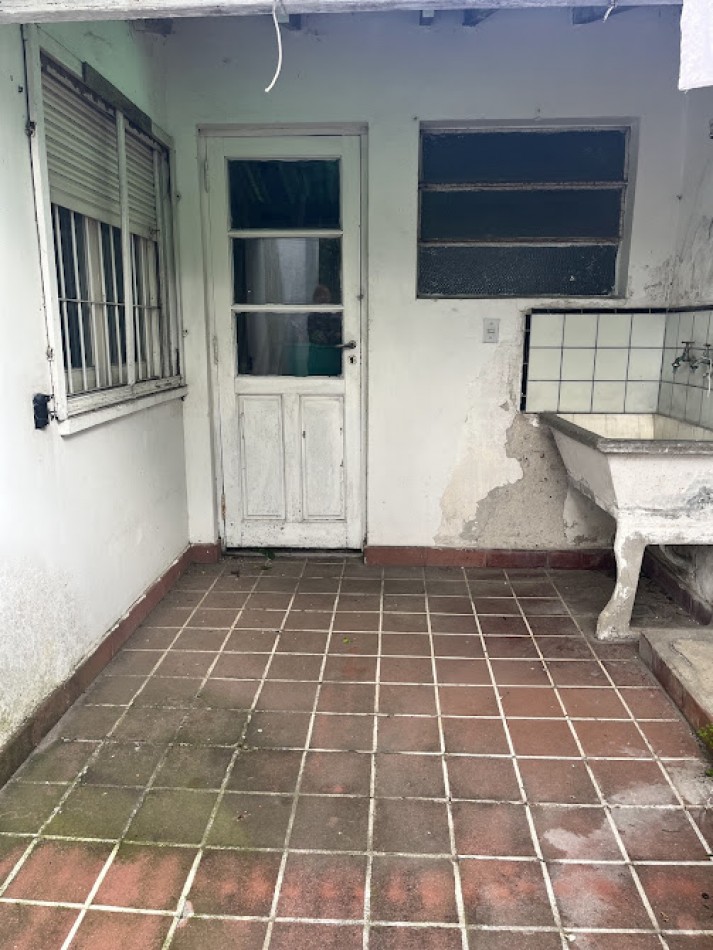 CHALET 4 AMBIENTES CON GARAGE EN PH - APTO CREDITO - LA PERLA