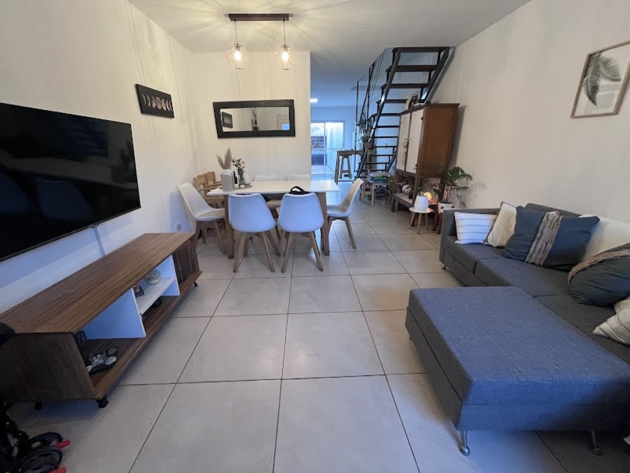  Duplex de 3 ambientes  con Patio  y Parrilla -Santa Monica 