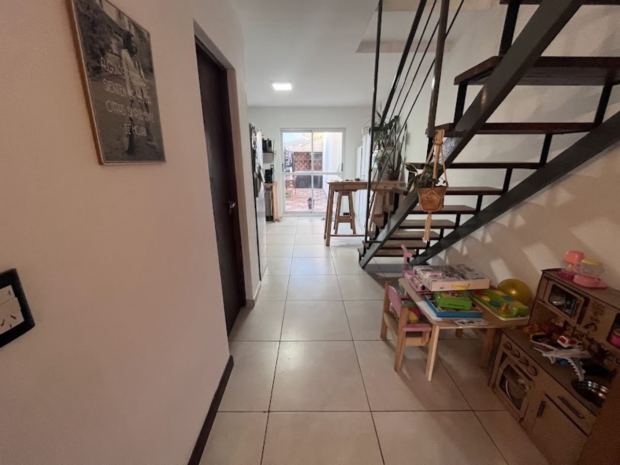  Duplex de 3 ambientes  con Patio  y Parrilla -Santa Monica 