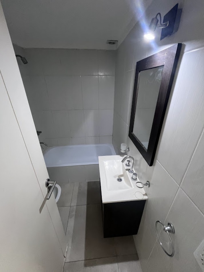 Venta departamento 2 ambientes con cochera en Villa Primera APTO CREDITO