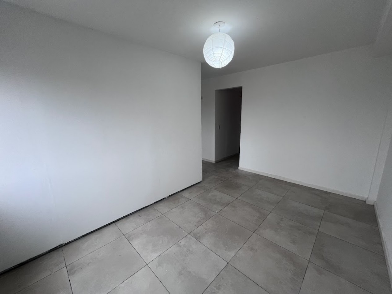 Venta departamento 2 ambientes con cochera en Villa Primera APTO CREDITO