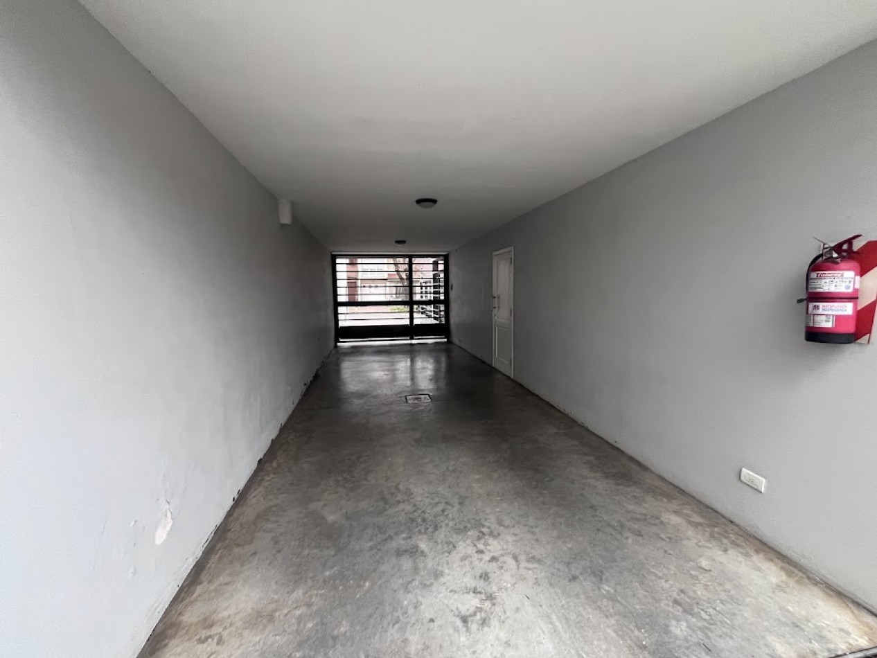 Venta departamento 2 ambientes con cochera en Villa Primera APTO CREDITO