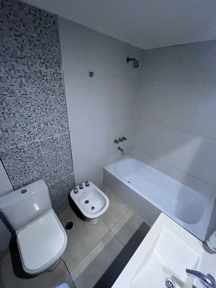 Venta departamento 2 ambientes con cochera en Villa Primera APTO CREDITO
