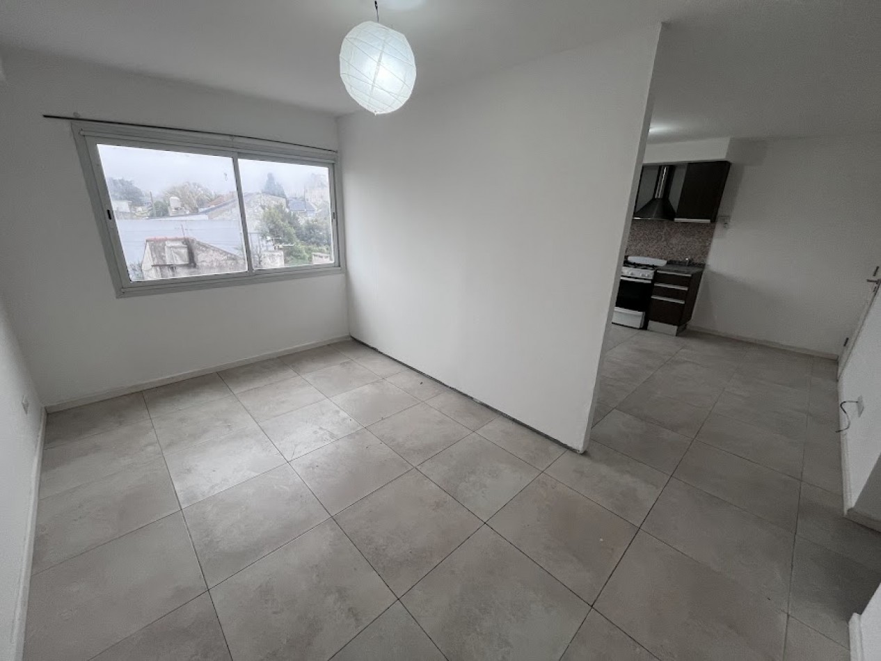 Venta departamento 2 ambientes con cochera en Villa Primera APTO CREDITO