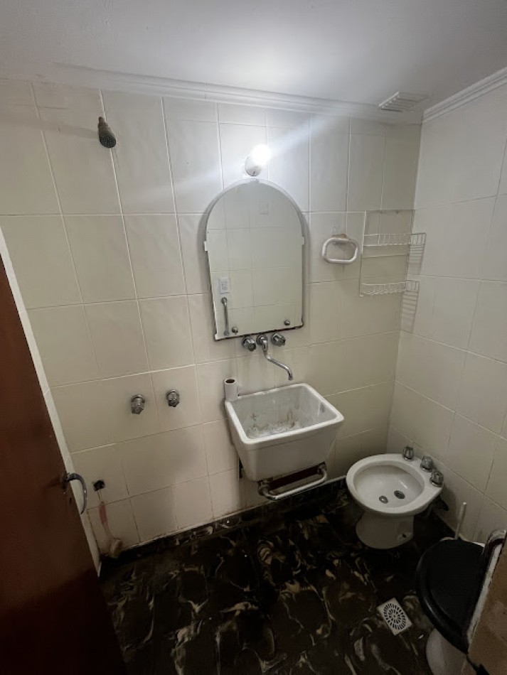 ALQUILER 24 MESES - PH DE 3 AMBIENTES CON PATIO AMPLIO SIN EXPENSAS